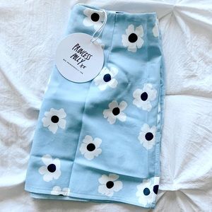 Size medium Princess Polly skirt